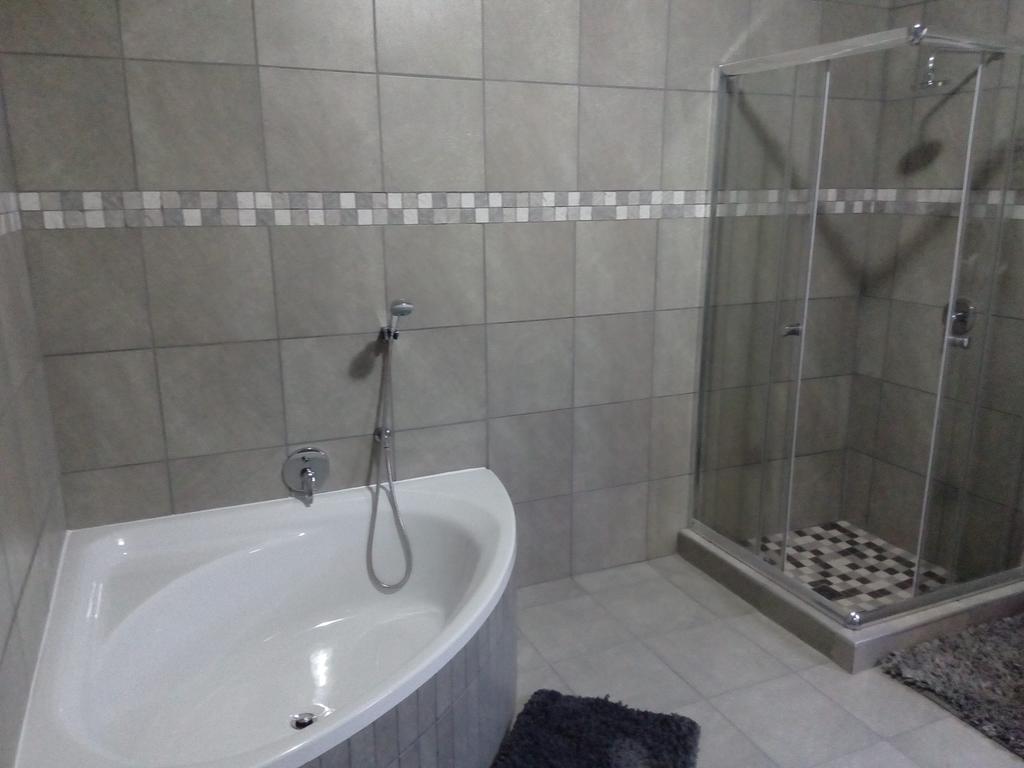 Отель Xain Quaz Camp Gobabis Экстерьер фото