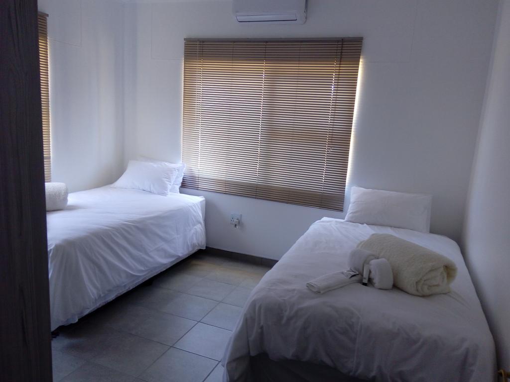 Отель Xain Quaz Camp Gobabis Экстерьер фото